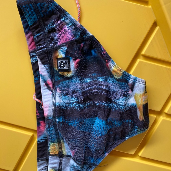 Decent condition - Picture 2 of 2